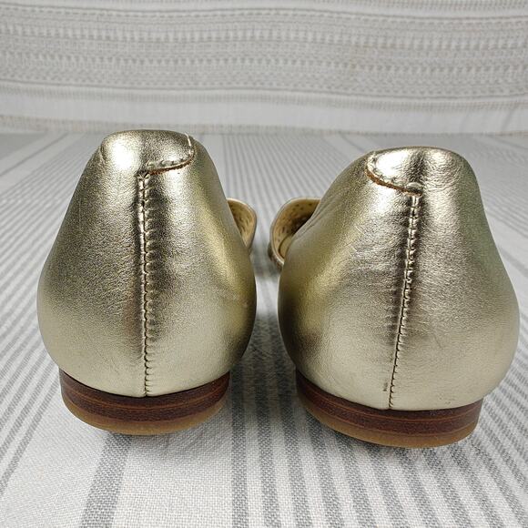 Isaac Mizrahi Live Gold Flower Cut Out Leather Flats Size 7M NEW - Picture 7 of 11